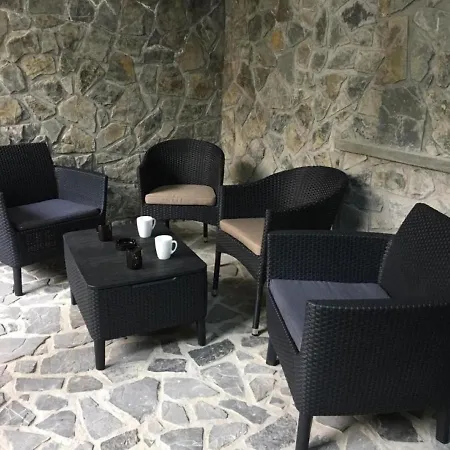 13 Si 16 In Oxygen Apartment Sinaia